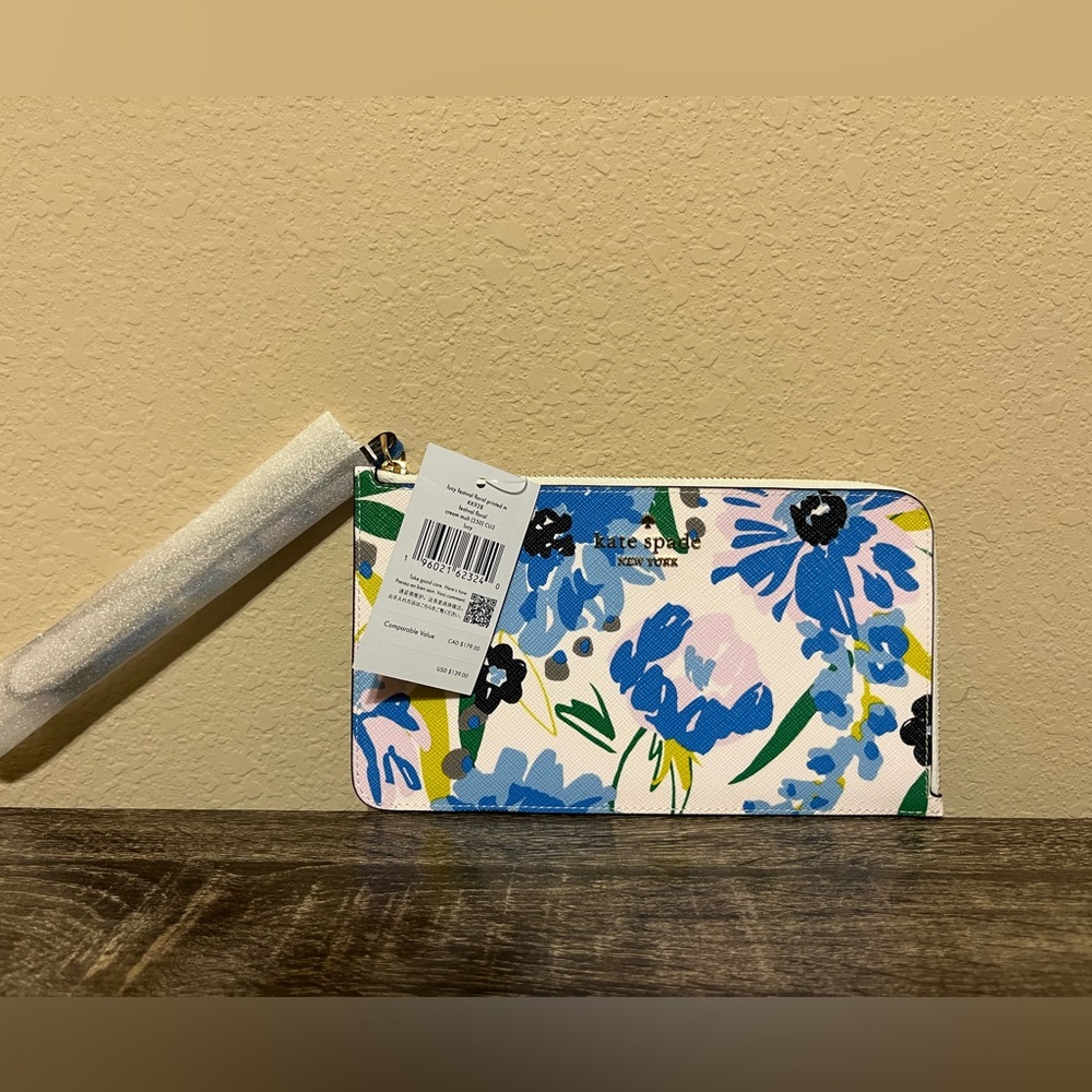 Kate Spade Blue and Green Floral Wristlet New